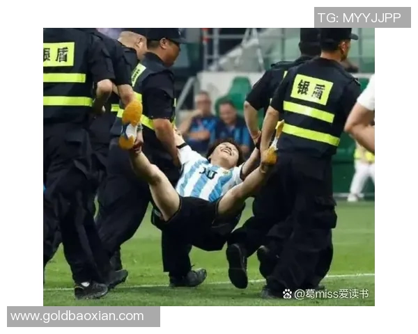 中国青少年模仿足球明星精彩瞬间视频展现热情与梦想 中国青少年模仿足球明星精彩瞬间视频展现热情与梦想