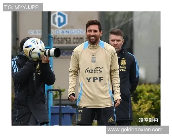 国内明星心目中的足球偶像与喜爱的球员盘点 国内明星心目中的足球偶像与喜爱的球员盘点