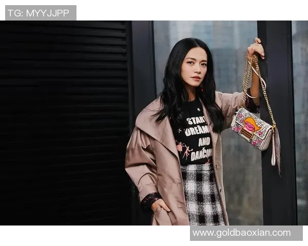 女明星篮球写真展现运动魅力与时尚风采的完美结合